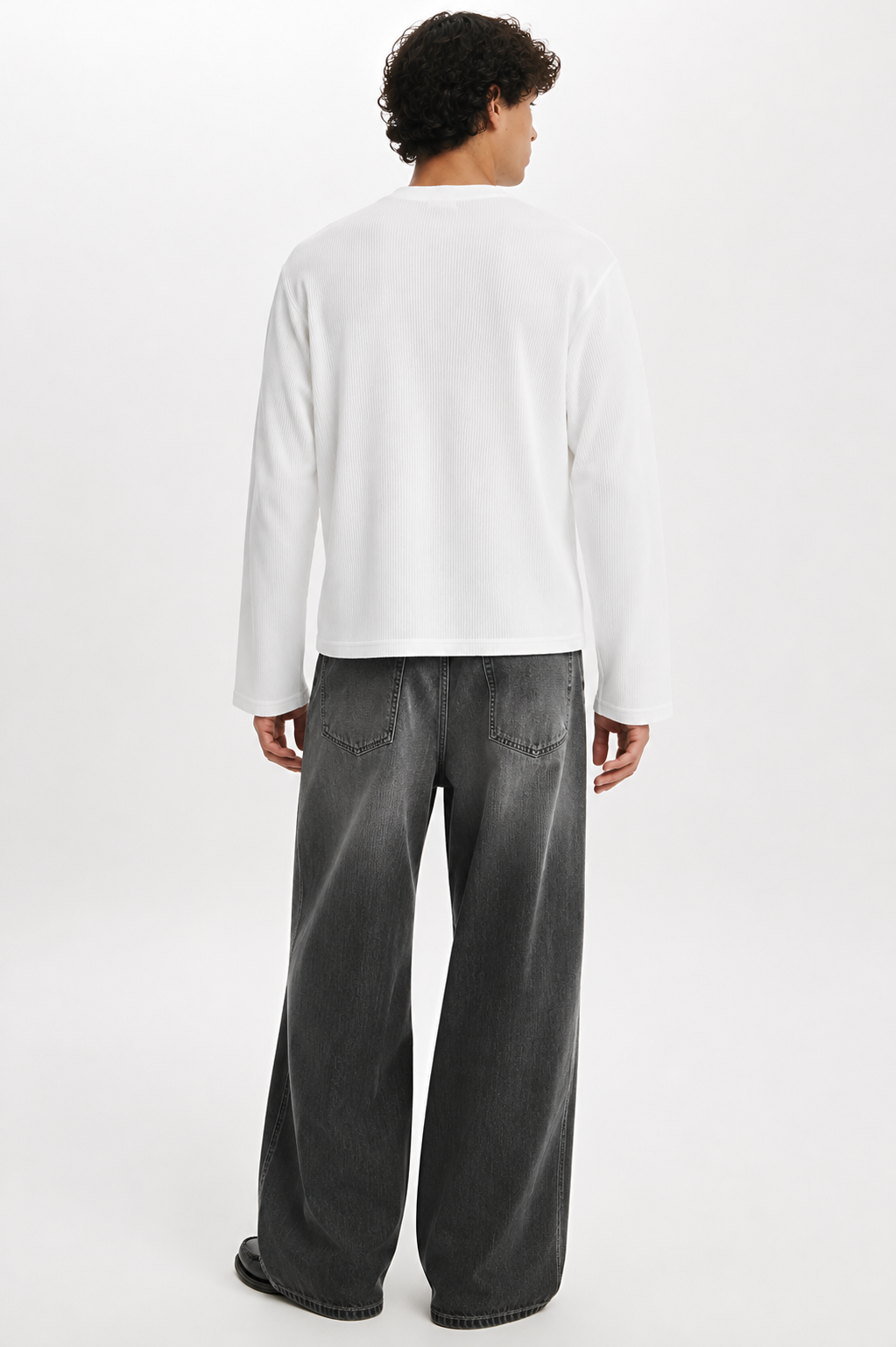 BASICS — WHITE HENLEY WAFFLE KNIT